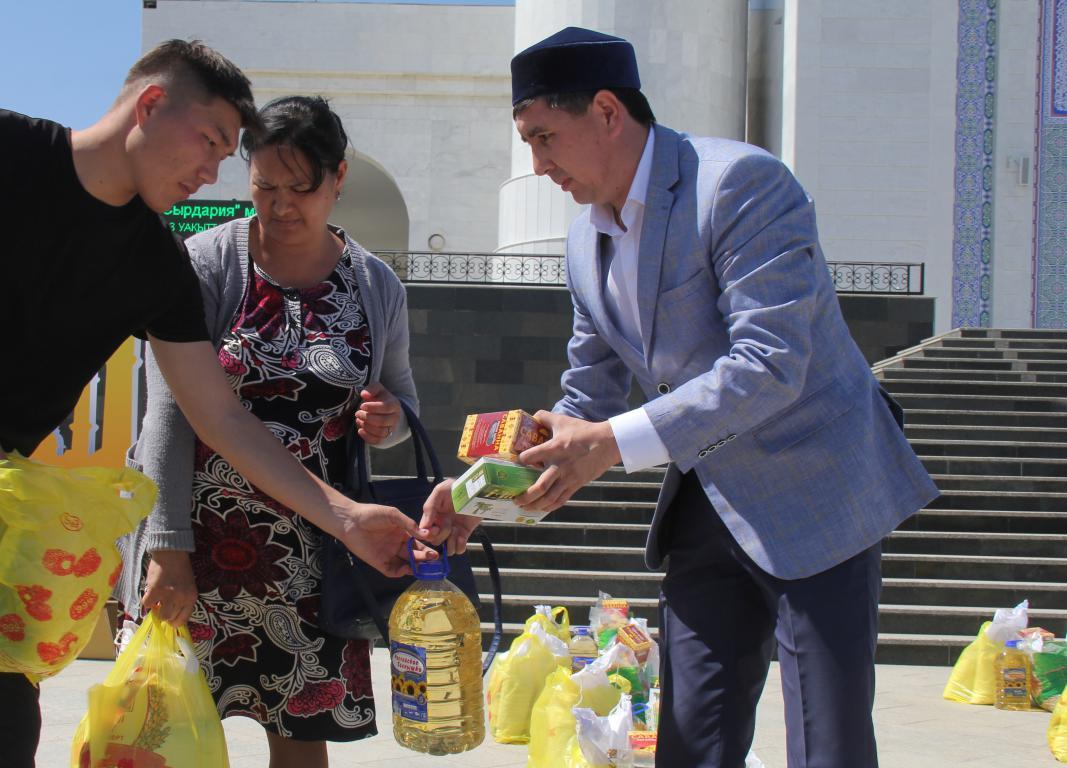 Қызылорда облысында Рамазан айының құрметіне 50 отбасыға азық-түлік таратылды