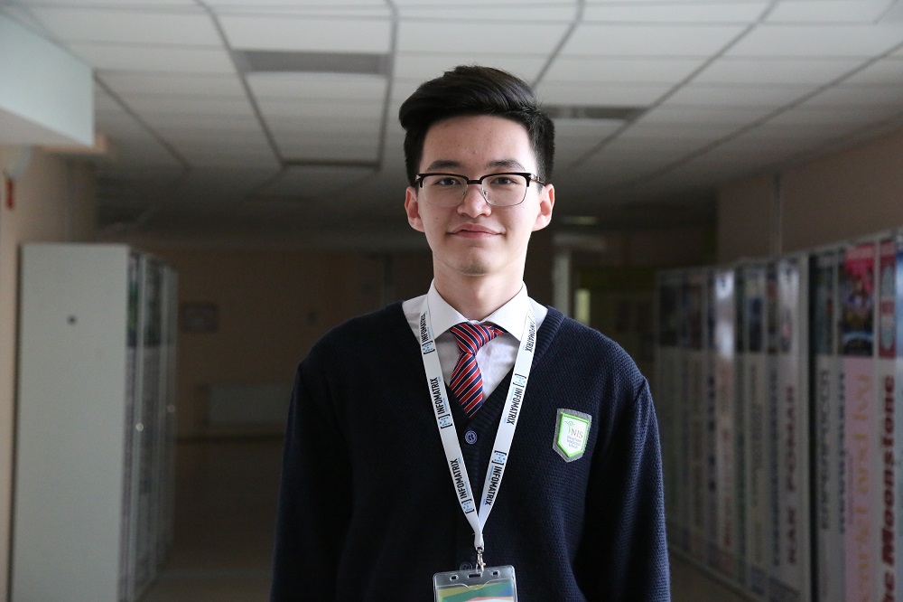 Ағылшын тілінде әңгіме жазған Аспарух АҚШ-қа барады