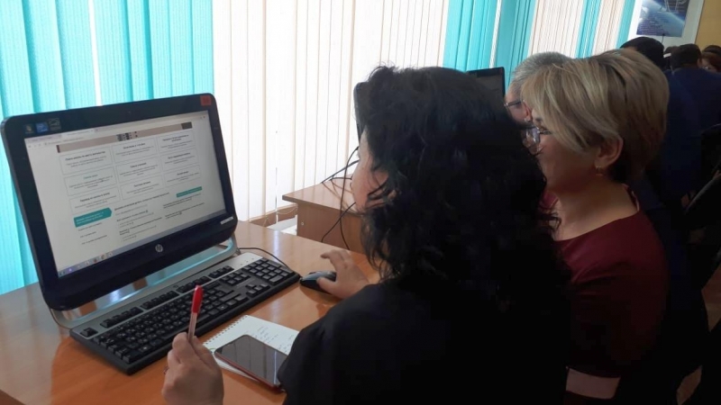 Қарағандылық оқушылар мектепке онлайн режімінде орналастырылады