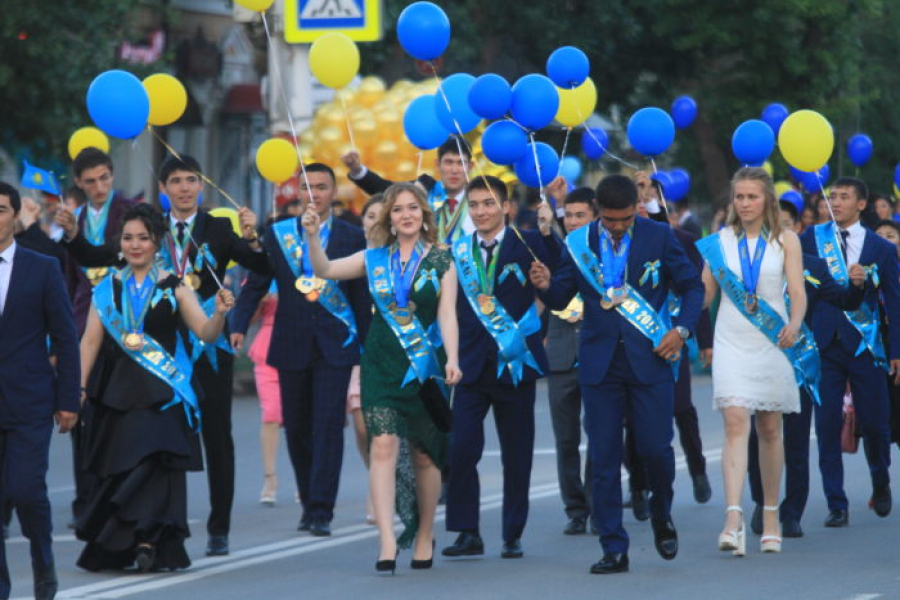 Қарағандылық түлектер құрбы-құрдастарына үндеу жариялады