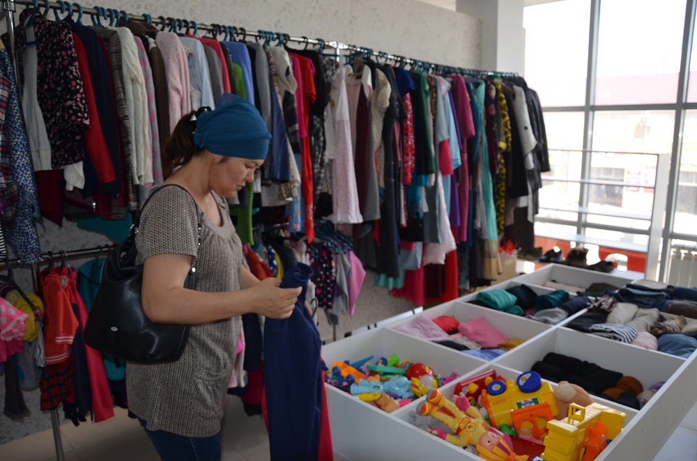 Атырауда қайырымдылық дүкені ашылды