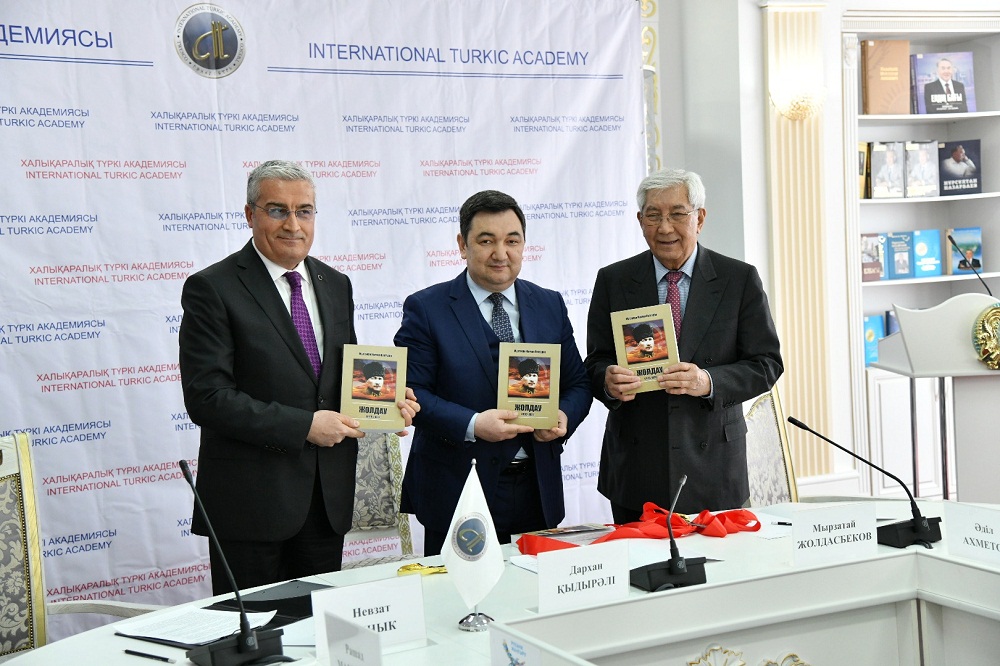 Ататүріктің «Жолдау» кітабы қазақ тіліне аударылды