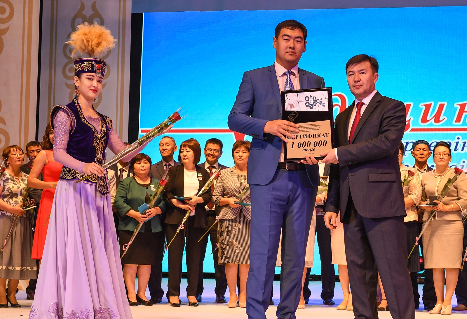 Үздік дәрігерлер баспаналы болады