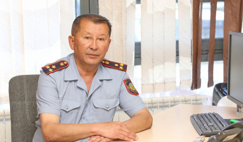 Полицейдің  бір аты – сақшы...