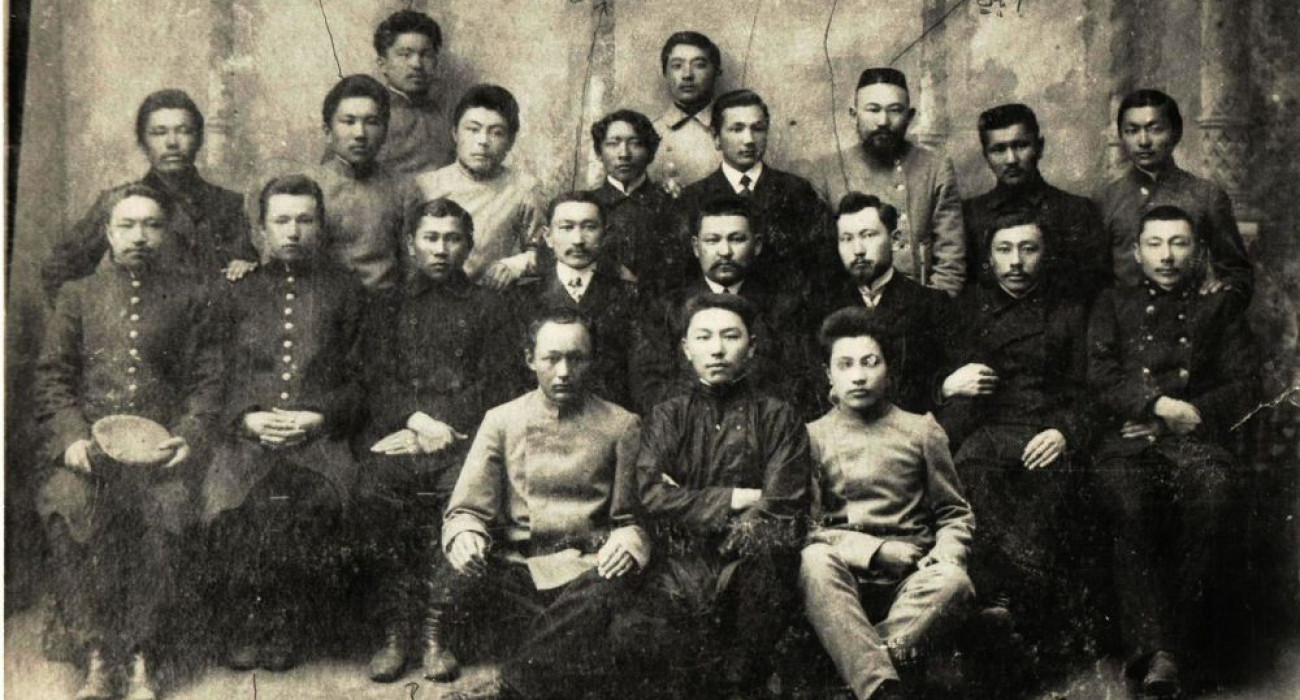 Жас қыздың кеудесінің фотосы Солтүстік Кореядағы әйелдермен порно