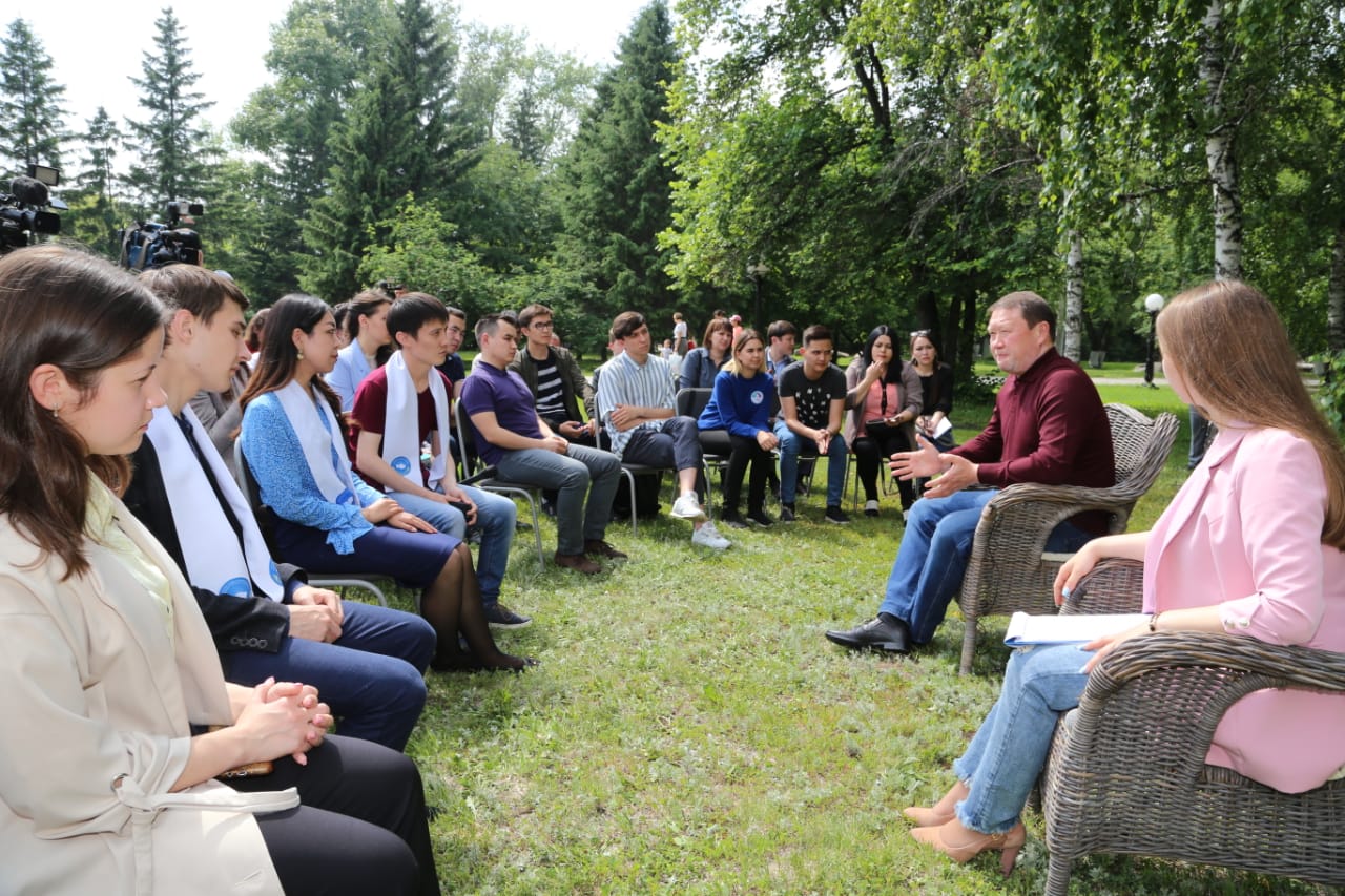 Солтүстік Қазақстан әкімі жастармен жүздесті