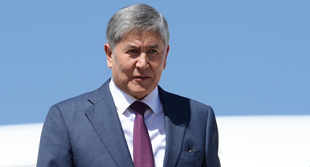 Қырғызстанның экс-президенті Алмазбек Атамбаев ерекше құқығынан айырылды