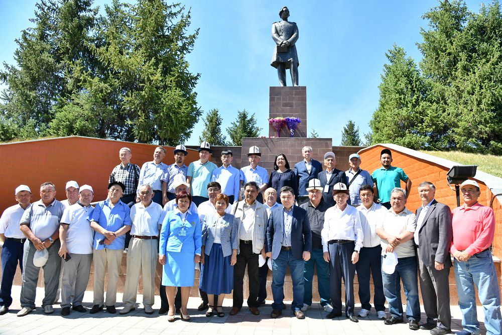 Жетісу жерінде өткен қазақ-қырғыз зиялыларының форумы «Манас» фестиваліне жалғасты