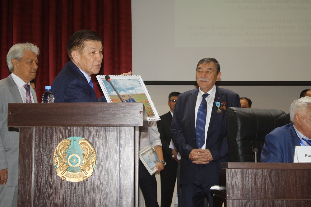 Орталық Азиядағы жер ресурстары мен қоршаған ортаны зерттеу мәселесі халықаралық симпозиумда талқыланды