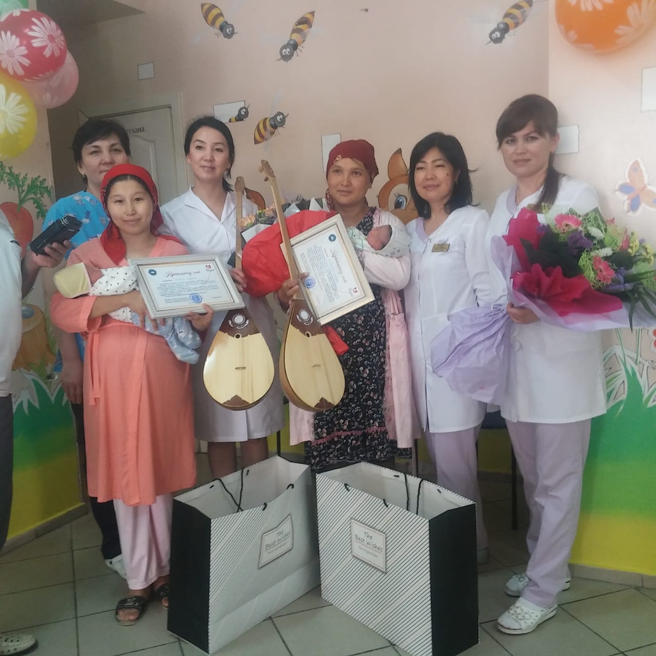 Шымкентте сәбилерге домбыра тарту етілді