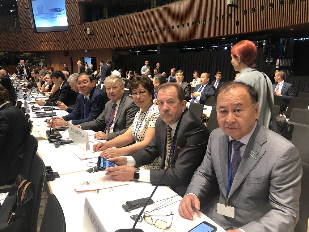 Сенаторлар ЕЫҚҰ Парламенттік Ассамблеясының 28-ші сессиясына қатысты