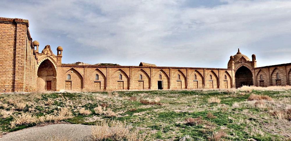 Болмысы бөлек Бабата