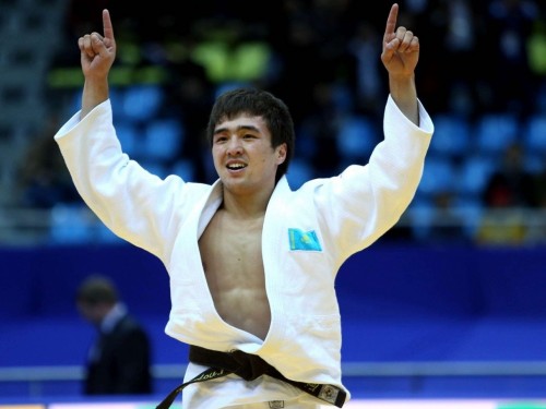 Президент Елдос Сметовті жеңісімен құттықтады