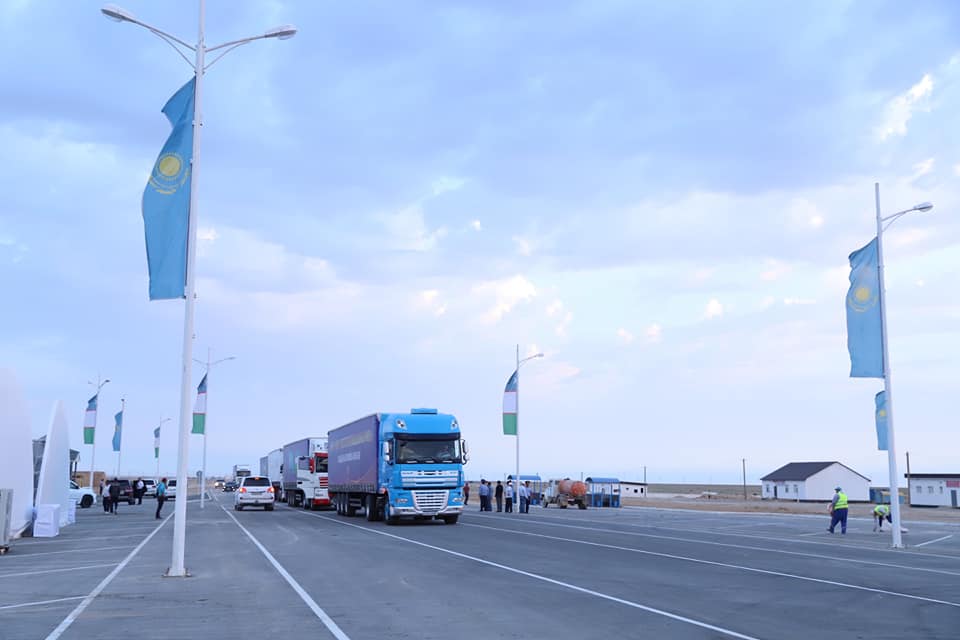 Қазақстанды Өзбекстанмен жалғастыратын автожол ашылды