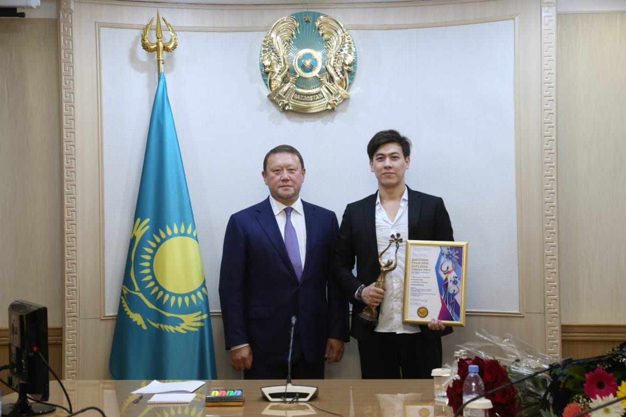 Солтүстік Қазақстан әкімі халықаралық фестиваль жеңімпазына құрмет көрсетті