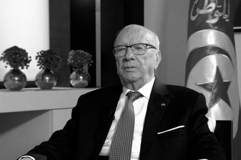 Тунис президенті өмірден озды