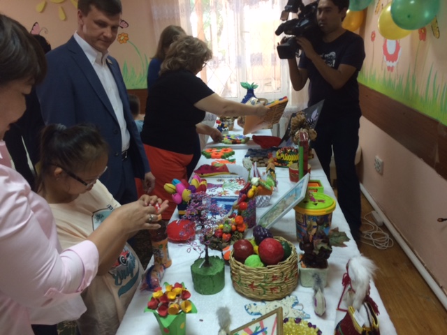 Алматыда «Кедергісіз келешек» жобалар шеңберінде жәрмеңкелер ұйымдастырылды
