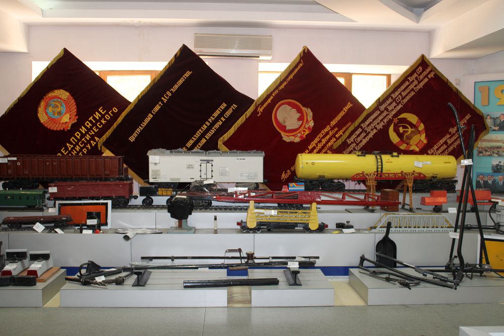 Қазақ теміржолының алтын бесігі