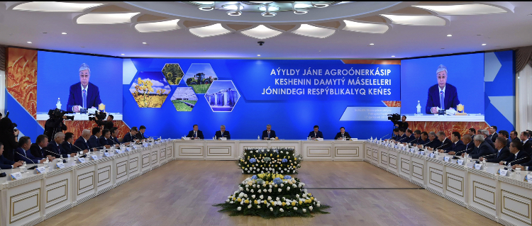 Мемлекет басшысы ауылды және агроөнеркәсіп кешенін дамыту мәселелері жөнінде кеңес өткізді