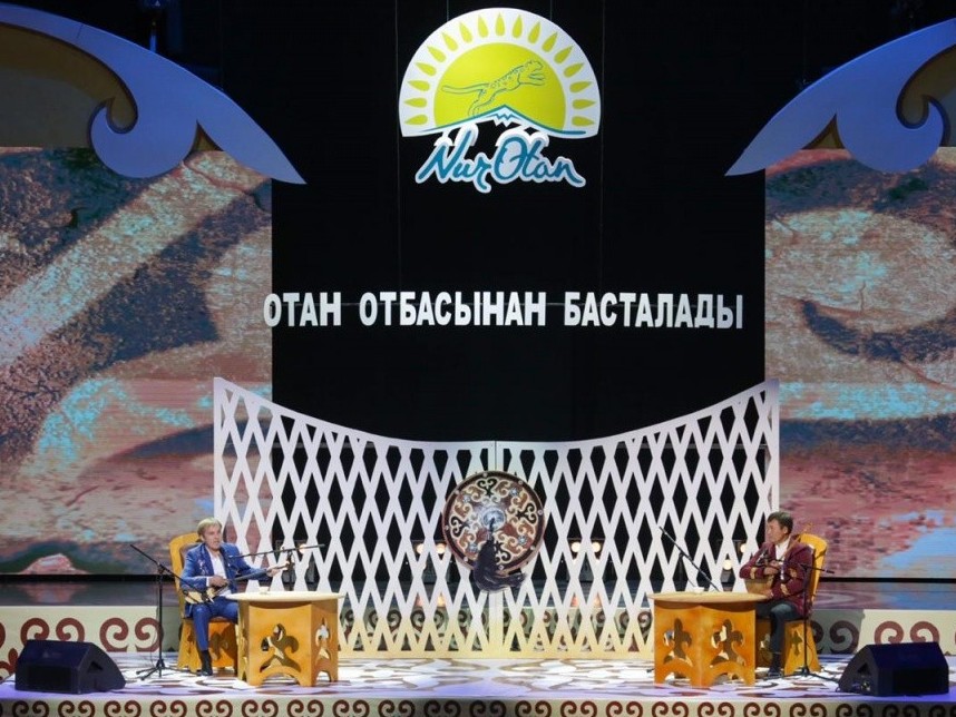 Алматыда алғаш рет отбасылық айтыс өтті