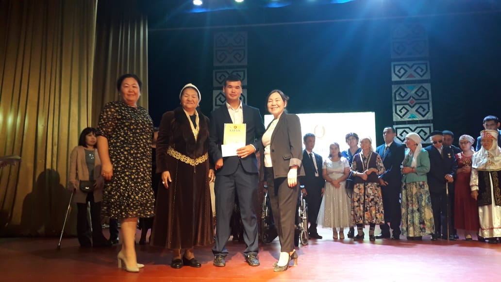 Маңғыстауда мүмкіндігі шектеулі жандар арасында шығармашылық байқау өтті