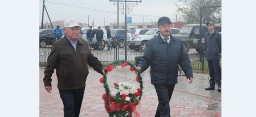 Бөкей ордасында ҰОС жауынгерлері жерленді