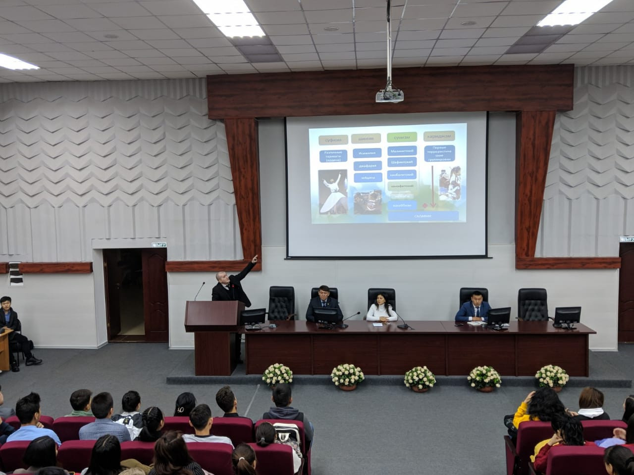 Нұр-Сұлтанда жастар арасында діни ақпараттық-түсіндіру жұмыстары жүріп жатыр