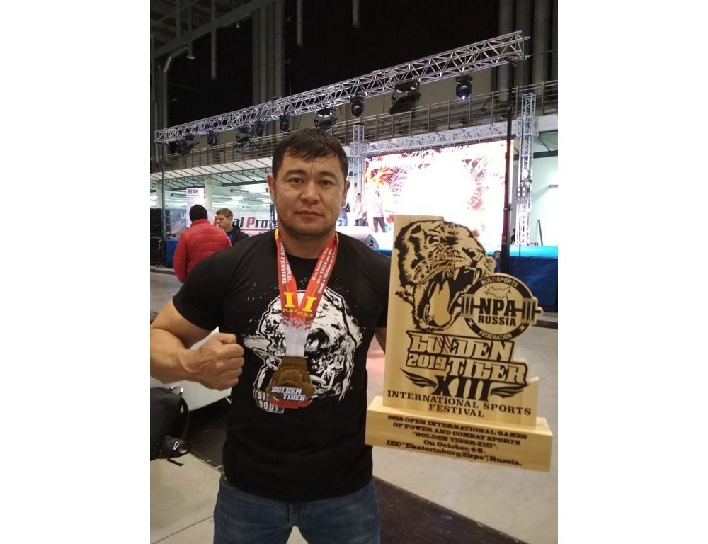 Пауэрлифтингтен  әлем чемпионы атанды