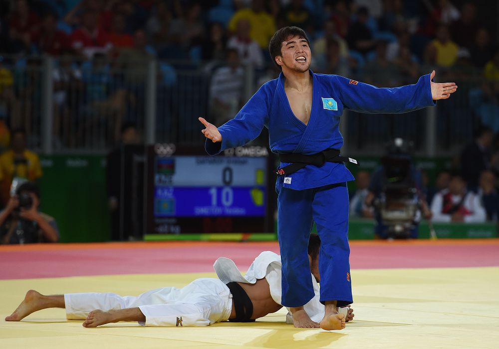 Әлемдік рейтингтің үздіктер санатында үш өреніміз бар