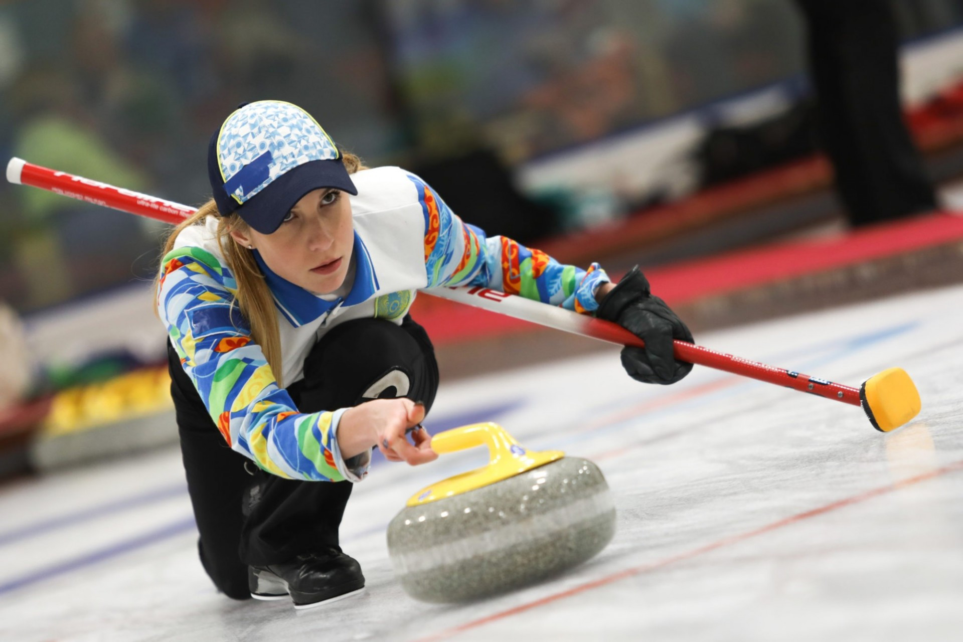 Кёрлингтен аралас командалар арасындағы әлем чемпионатында Қазақстан екі рет жеңіске жетті