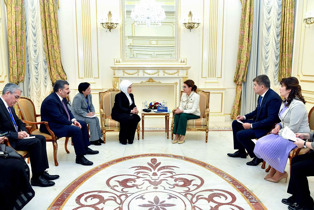 Дариға Назарбаева Түрік Республикасының бірінші ханымы  Эмине Ердоғанмен кездесті