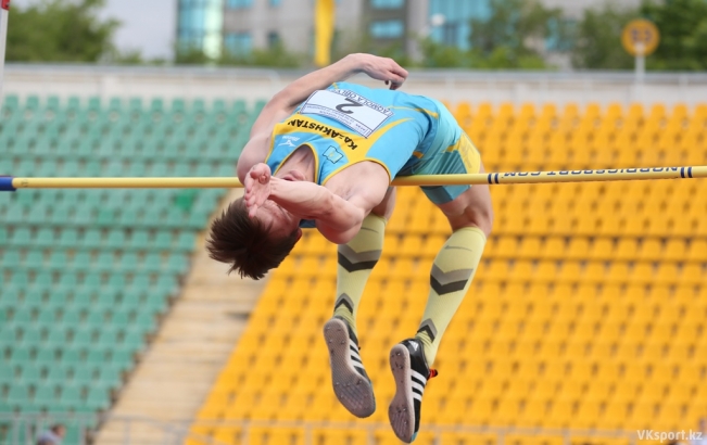 Жерлесіміз атақты бапкердің қол астында жаттығуда