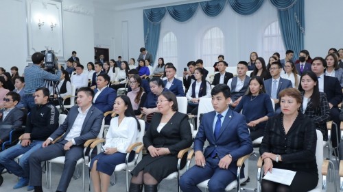 «Ел үміті» жобасы дарынды жастарға қолдау көрсетеді