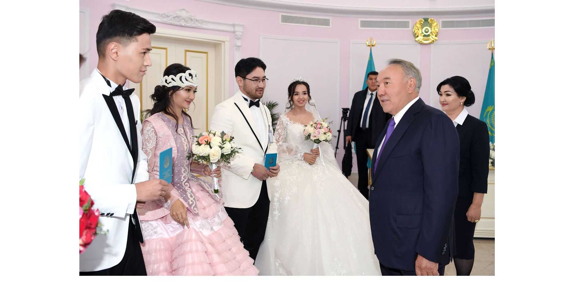 Нұрсұлтан Назарбаев жаңадан ашылған Неке сарайына барды