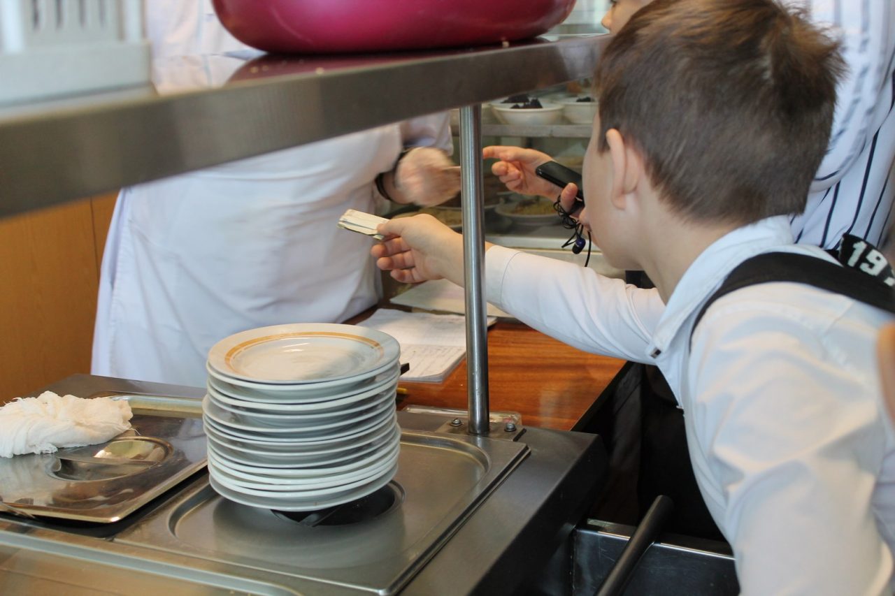 Мектептердегі тегін тамақтандыру мәселесі шешілмек