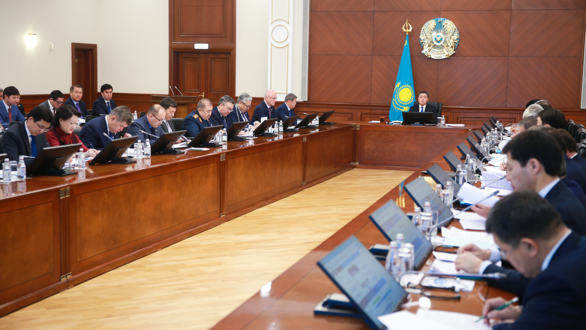 Үкіметте еңбек қатынастарын реттеу мәселелері қаралды