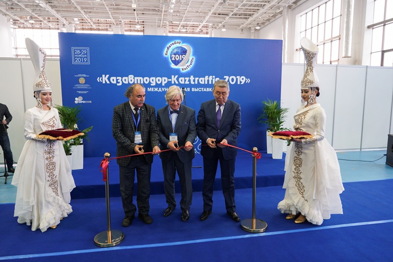 Нұр-Сұлтанда жыл сайынғы Халықаралық «Қазавтожол - Кaztraffic-2019» көрмесі өтуде