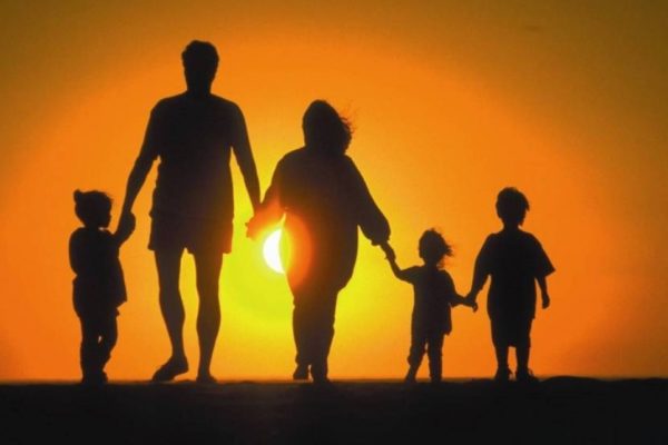 Иілгіш жалаңаш гимнасттардың фотосуреттері