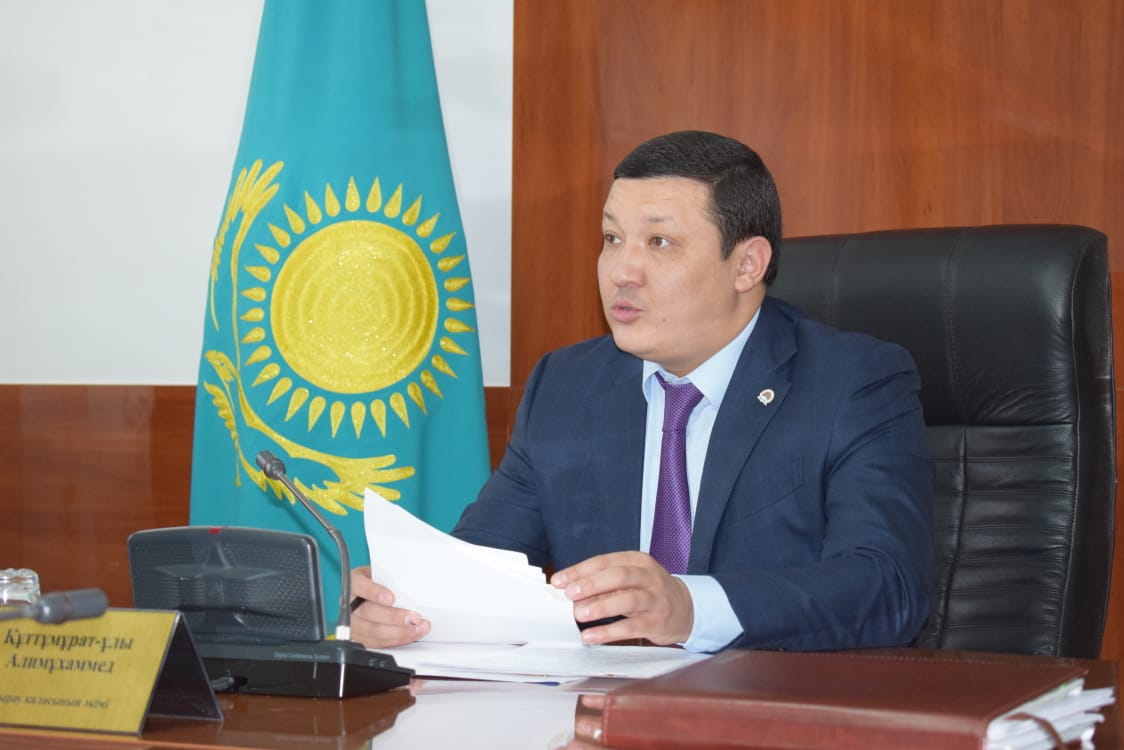 Атырау қаласының әкімі мектеп оқушыларының қауіпсіздігін қамтамасыз етуді тапсырды