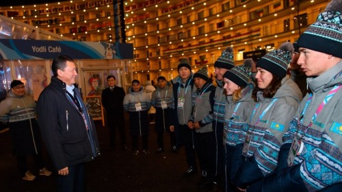 ҰОК президенті қазақстандық спортшылармен кездесті
