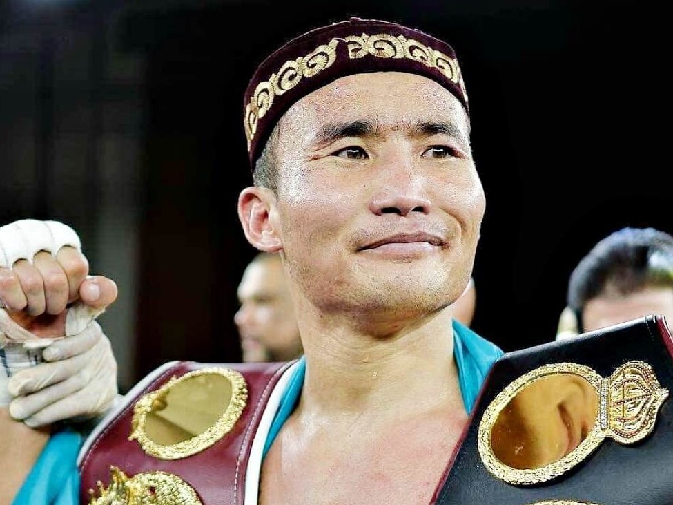 «Көп уақытым Қанат Исламға кетеді»: Бапкері боксшымен қош айтысқанын айтты