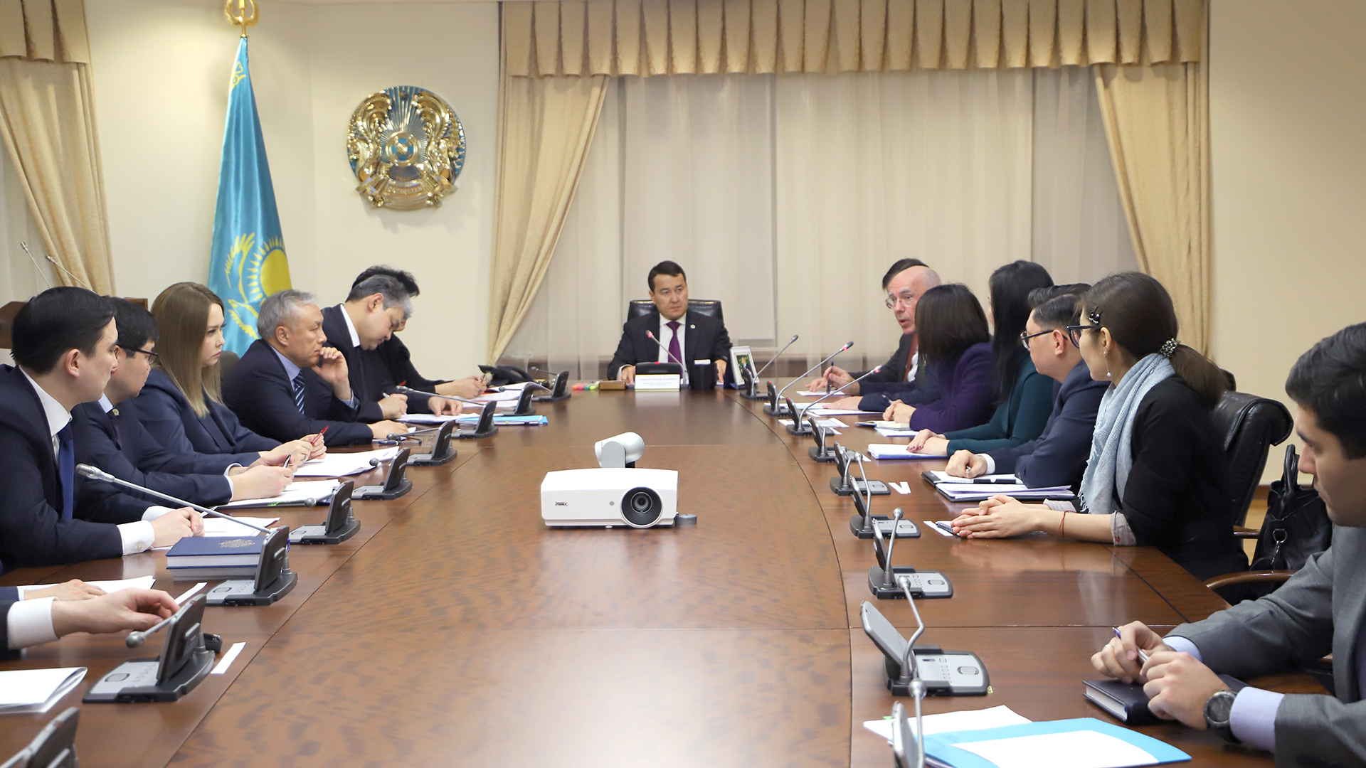 Инвестициялық саясатты іске асыру мәселелері талқыланды