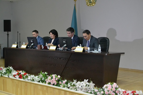 Семей: Облысқа МӘМС жүйесін енгізу дайындығы талқыланды