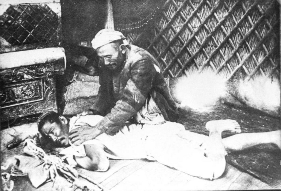 Үлкен жамбастары бар әйелдермен жыныстық қатынас