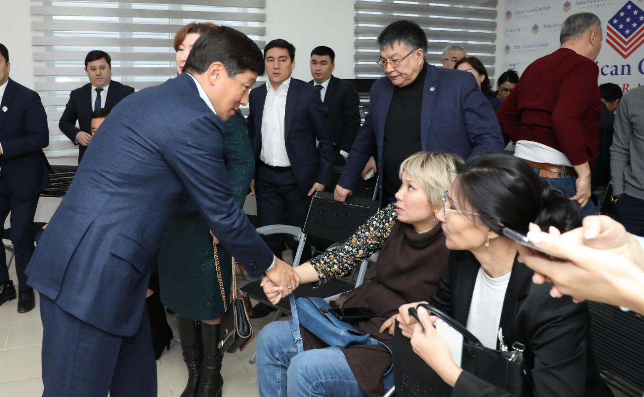 Партия әлеуметтік мәселелерді назарда ұстайды