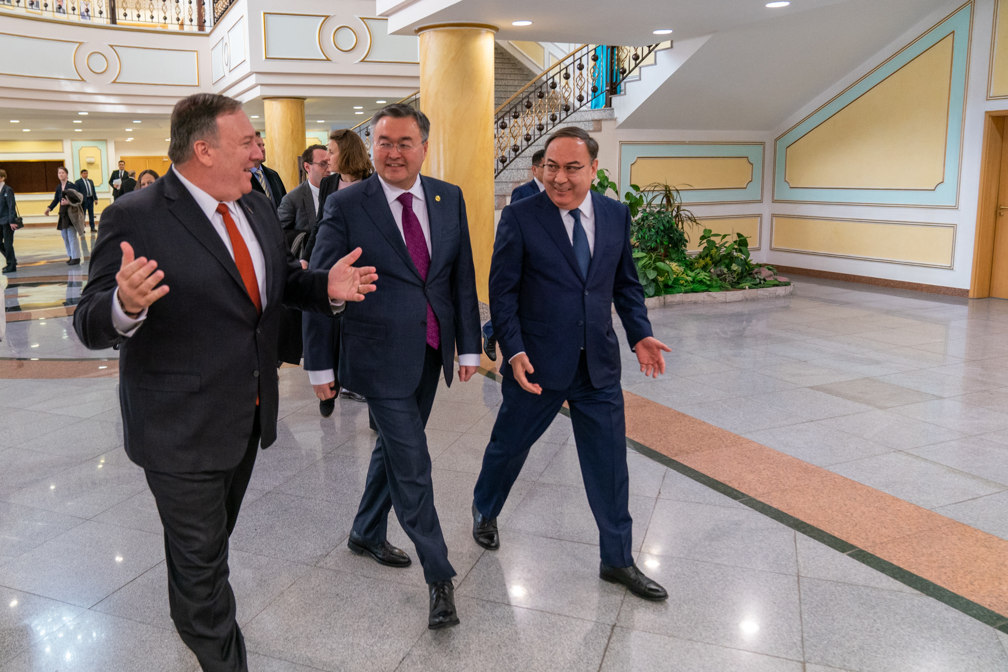 Қазақстанмен әріптестігімізді нығайтуға үміттенеміз - Майк Помпео