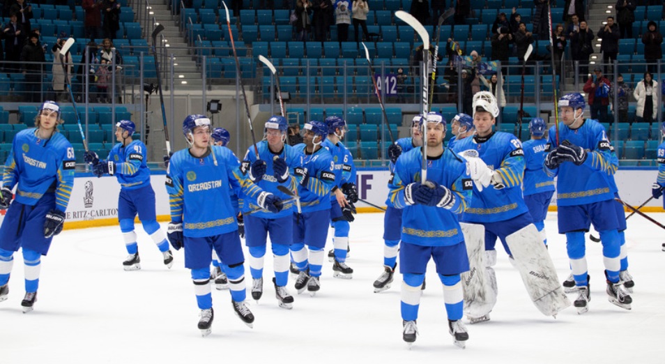 Шайбалы хоккей: Қазақстан Украинаны ойсырата ұтты