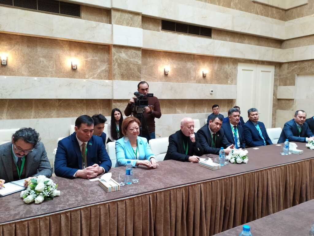Сенаторлар Әзербайжандағы парламенттік сайлауды бақылады