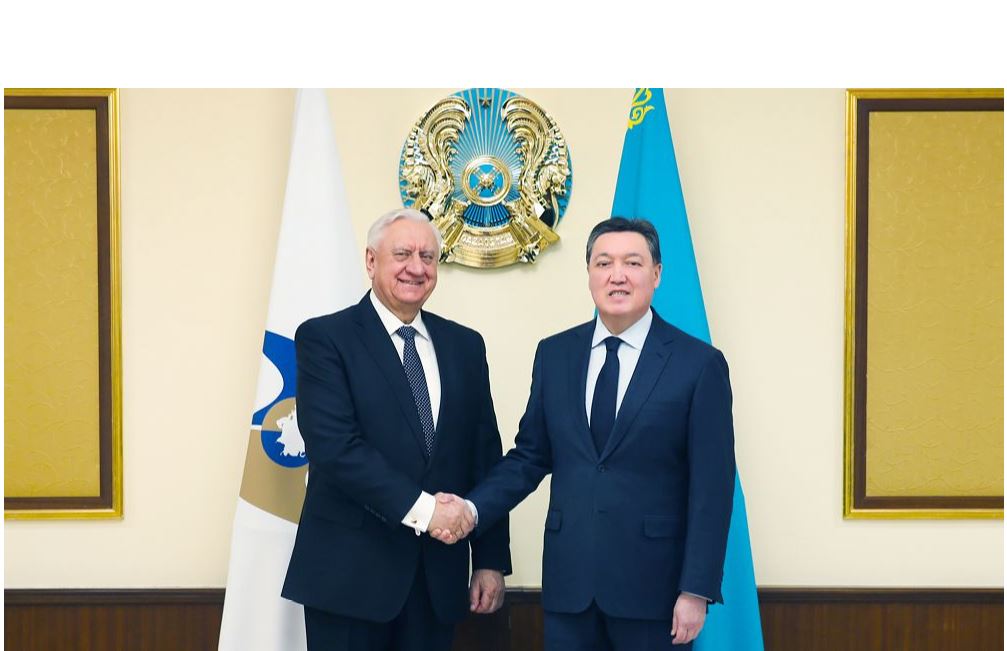 Асқар Мамин Михаил Мясниковичті қабылдады