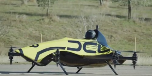 Жолаушы тасымалдауға арналған пилотсыз ұшатын алғашқы дрон көрсетілді (видео)